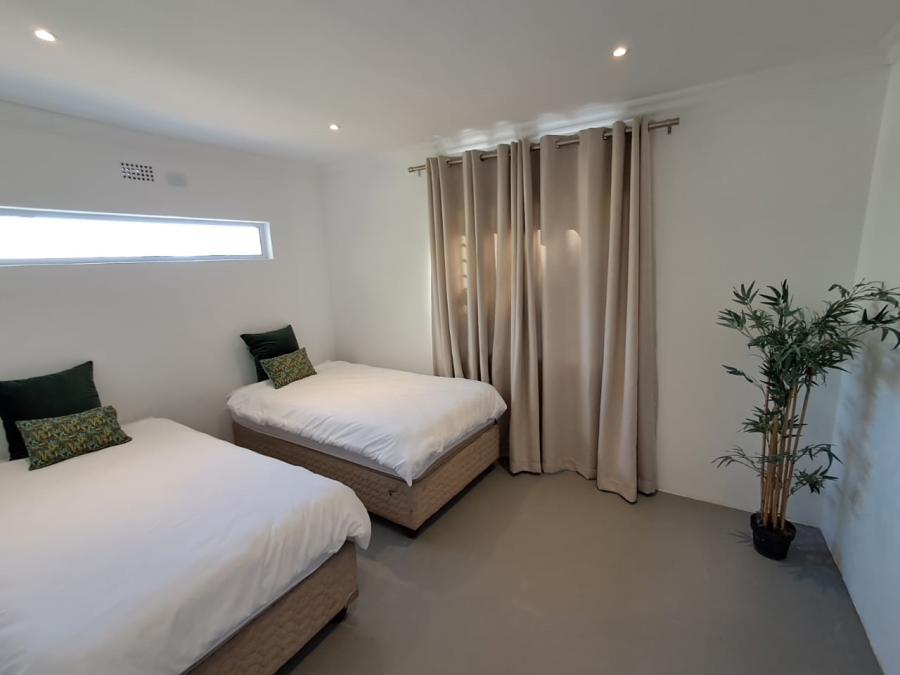 4 Bedroom Property for Sale in Redelinghuys Western Cape